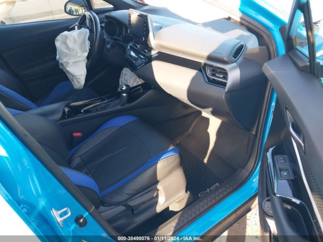 Photo 4 VIN: NMTKHMBX8KR093965 - TOYOTA C-HR 