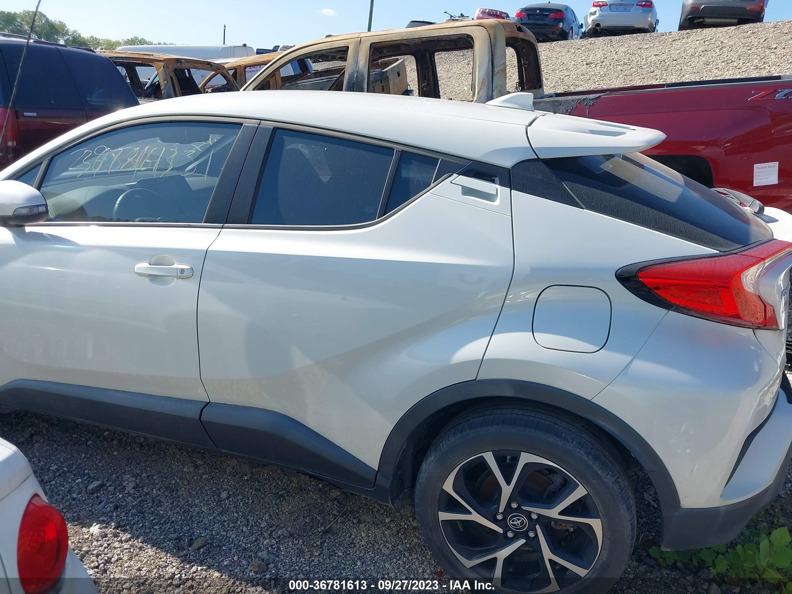 Photo 14 VIN: NMTKHMBXXJR023169 - TOYOTA C-HR 