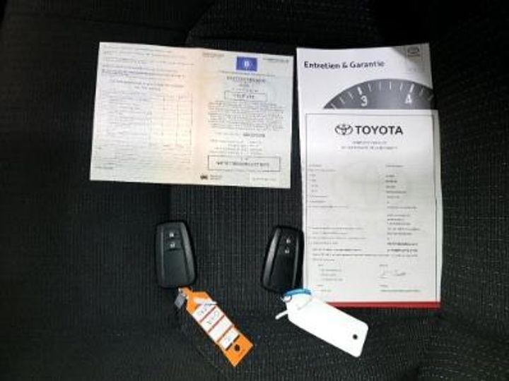 Photo 13 VIN: NMTKY3BX00R033279 - TOYOTA C-HR 