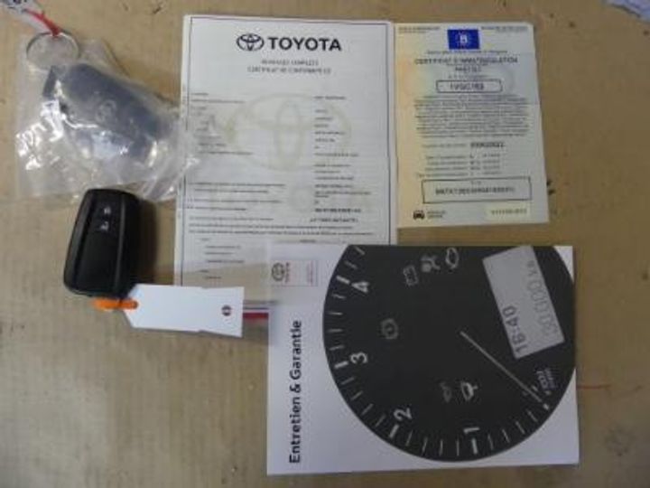 Photo 12 VIN: NMTKY3BX30R051436 - TOYOTA C-HR 