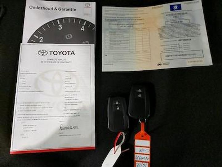 Photo 12 VIN: NMTKY3BX90R057712 - TOYOTA C-HR 