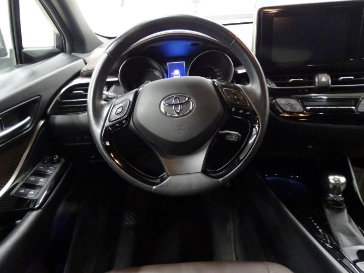 Photo 12 VIN: NMTKZ3BX10R165965 - TOYOTA C-HR 