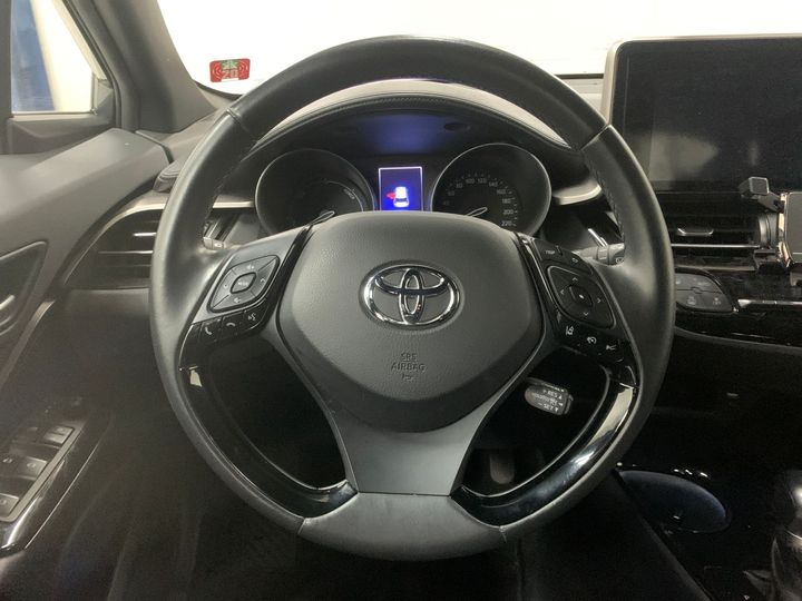 Photo 10 VIN: NMTKZ3BX20R233979 - TOYOTA C-HR 