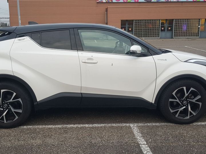 Photo 4 VIN: NMTKZ3BX30R217676 - TOYOTA C-HR 