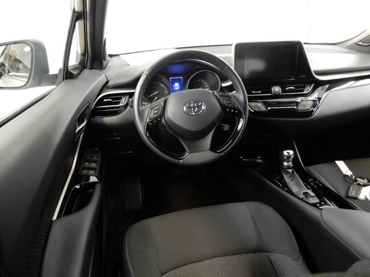 Photo 9 VIN: NMTKZ3BX40R169945 - TOYOTA C-HR 