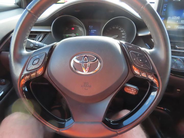 Photo 25 VIN: NMTKZ3BX40R267700 - TOYOTA C-HR 