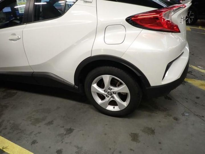 Photo 9 VIN: NMTKZ3BX90R207895 - TOYOTA C-HR 