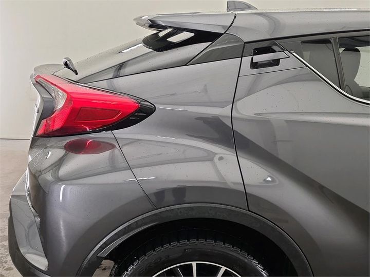 Photo 17 VIN: NMTKZ3BXX0R140613 - TOYOTA C-HR 