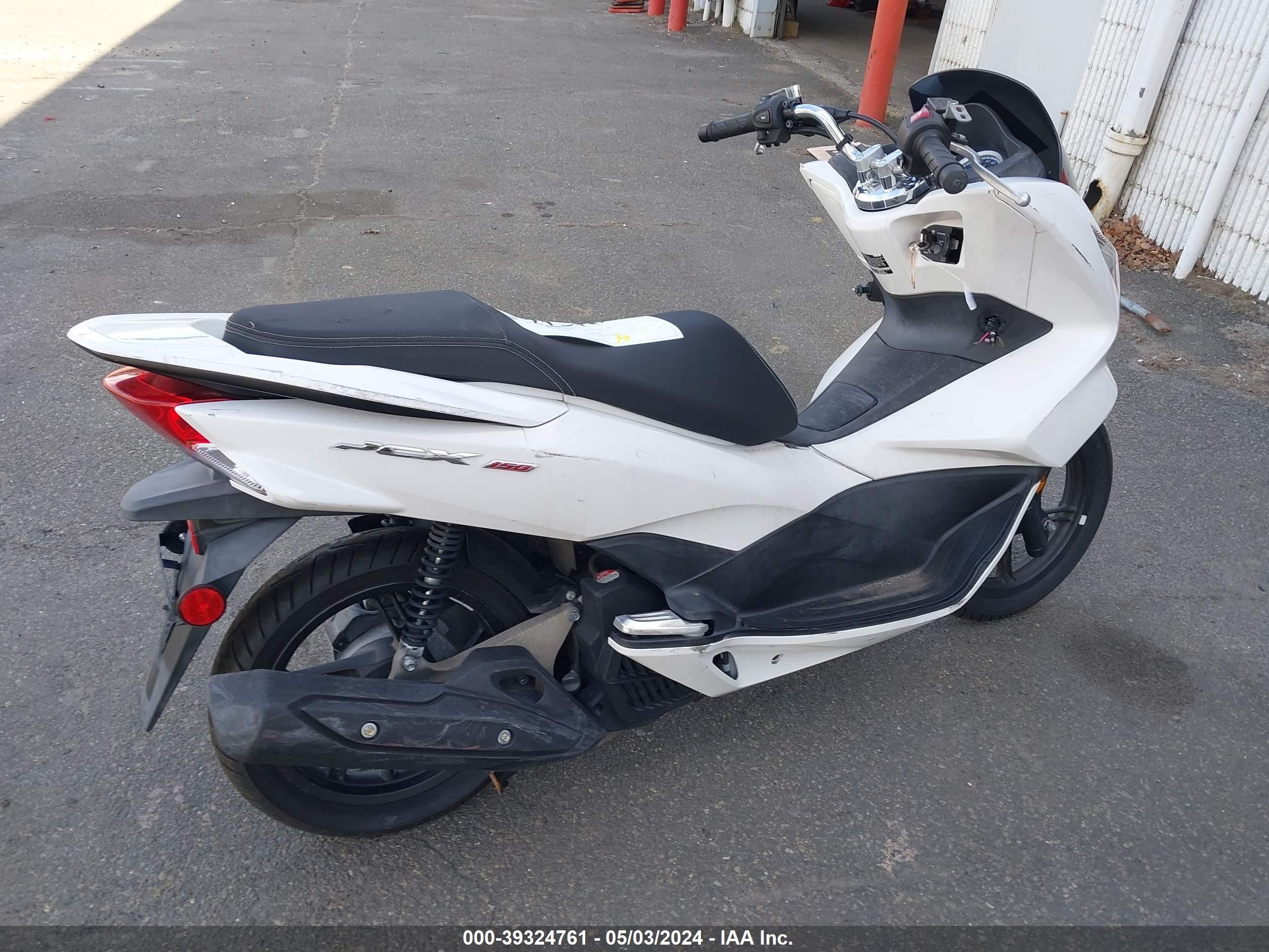 Photo 11 VIN: RLHKF1803FY002417 - HONDA NULL 