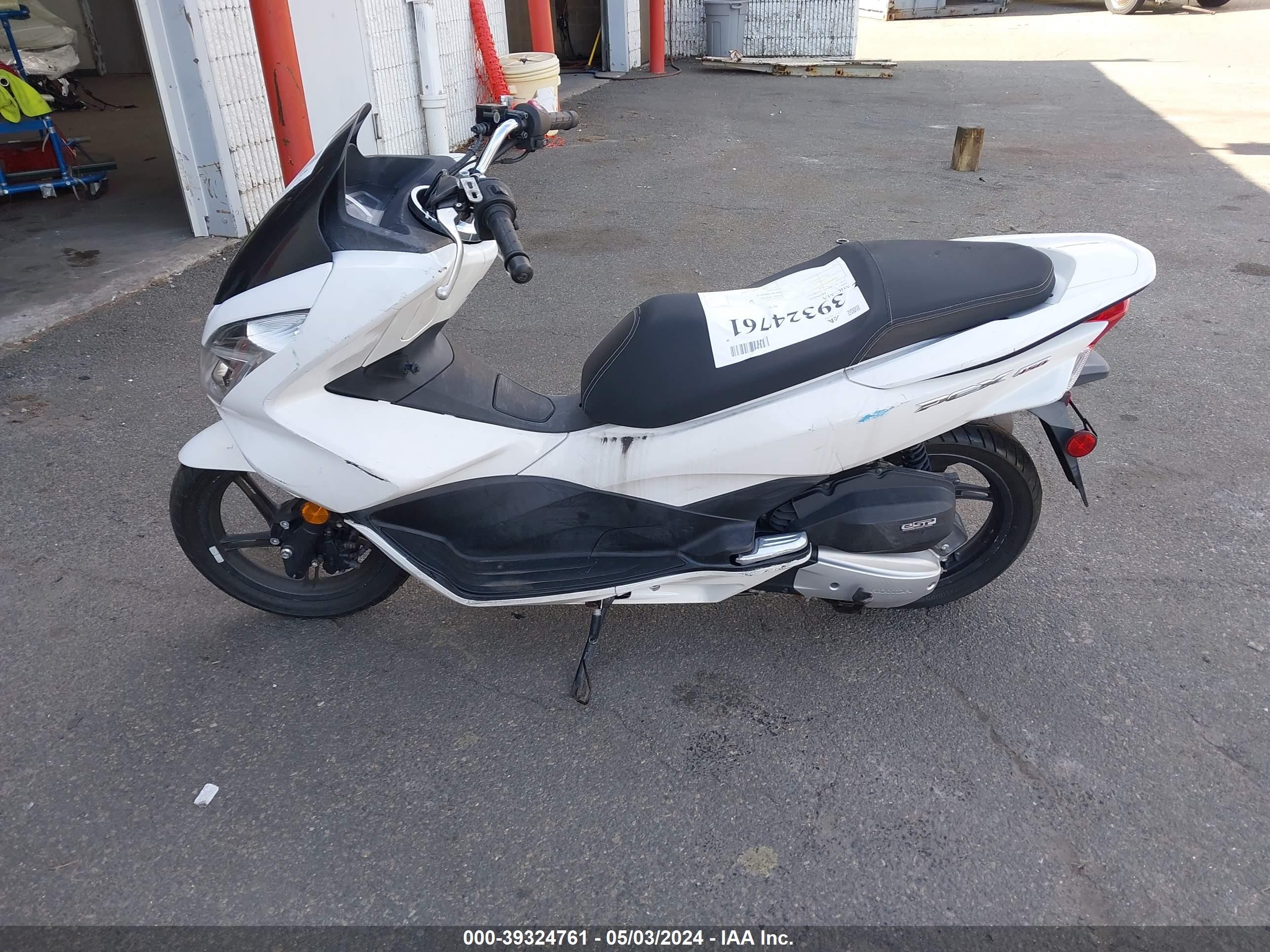 Photo 12 VIN: RLHKF1803FY002417 - HONDA NULL 