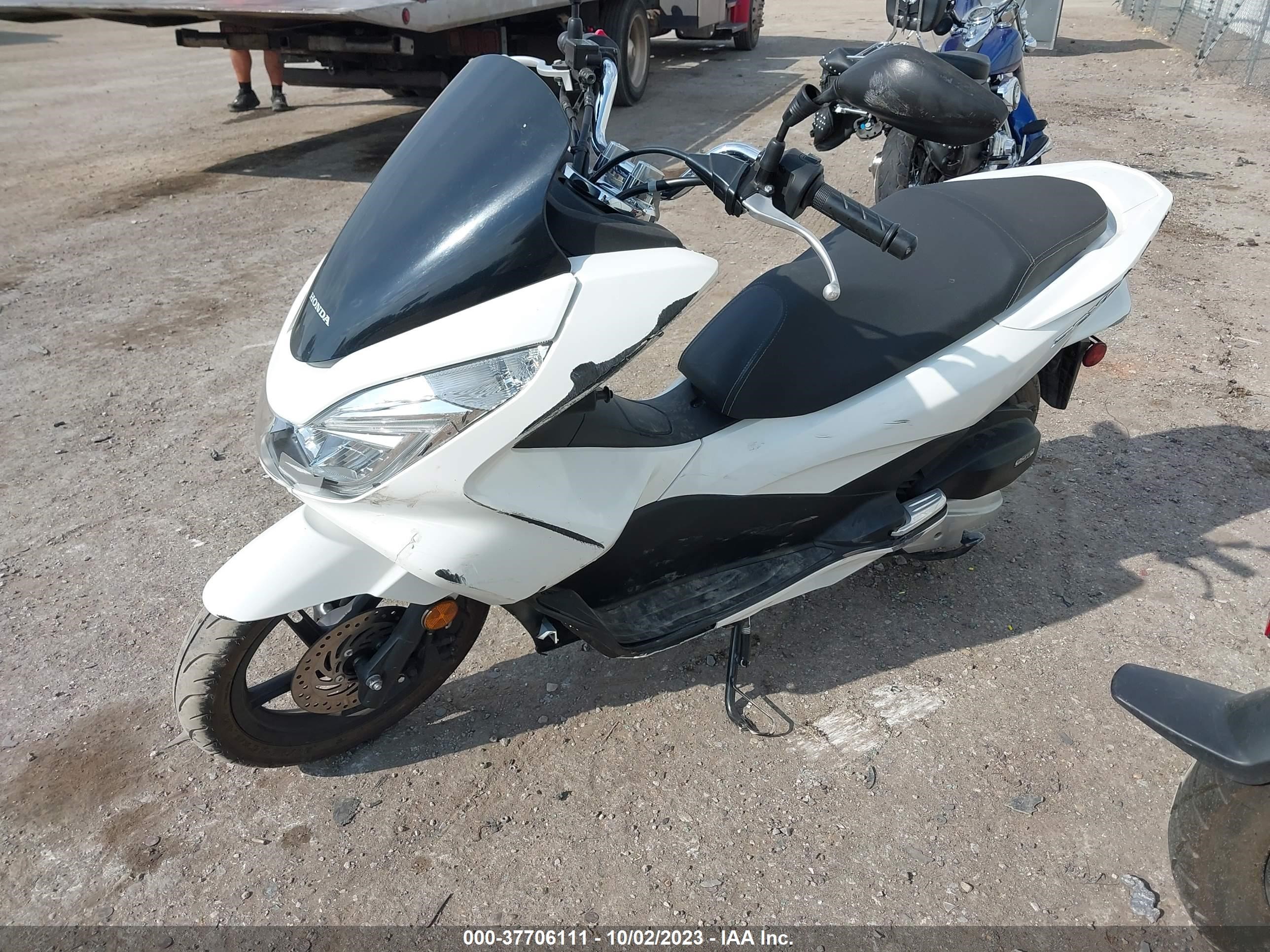 Photo 1 VIN: RLHKF1803FY002577 - HONDA NULL 