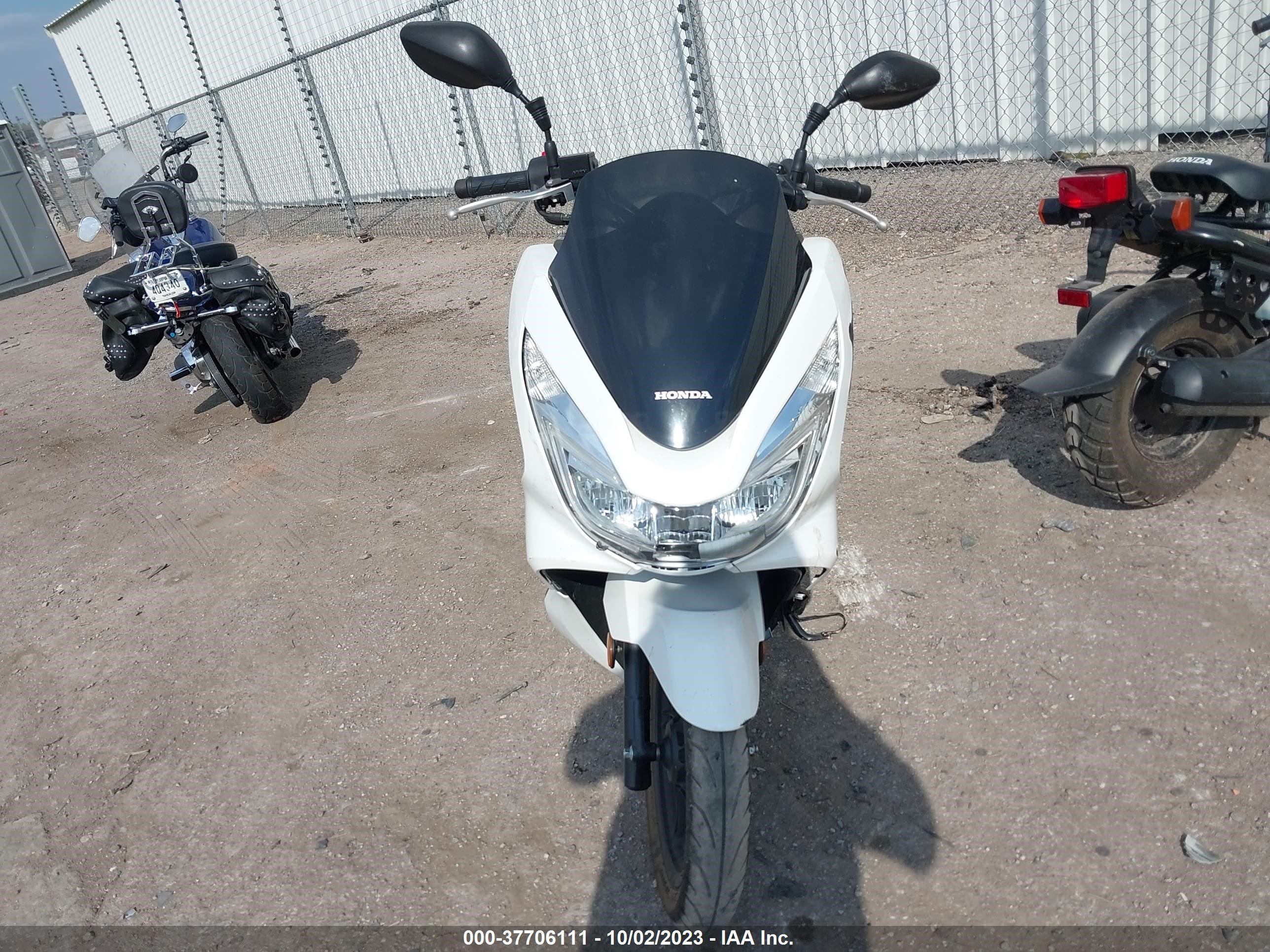 Photo 4 VIN: RLHKF1803FY002577 - HONDA NULL 