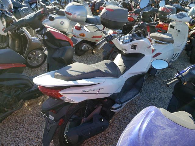 Photo 3 VIN: RLHKF1806FY001116 - HONDA PCX 150 