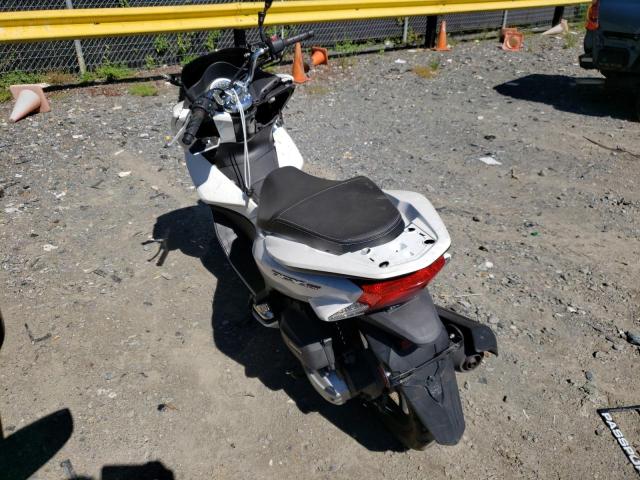 Photo 2 VIN: RLHKF1807HY200646 - HONDA PCX 150 