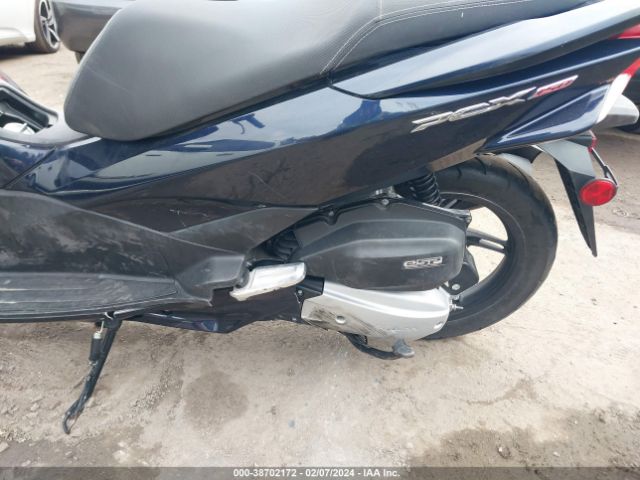 Photo 8 VIN: RLHKF1808JY301183 - HONDA PCX 