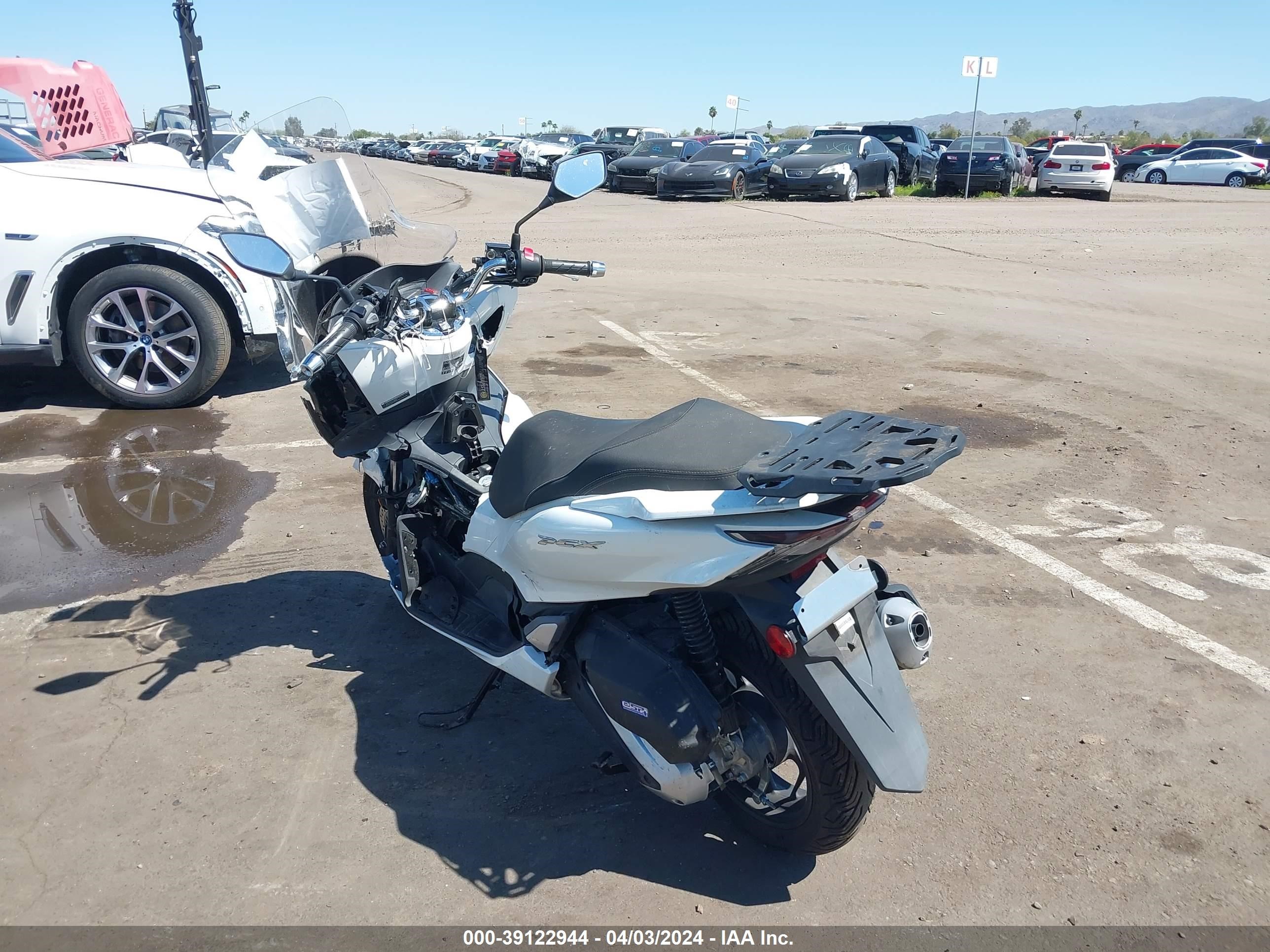 Photo 2 VIN: RLHKF4718NY100918 - HONDA NULL 