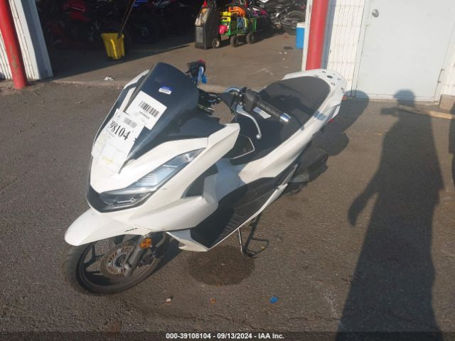 Photo 1 VIN: RLHKF4718NY101132 - HONDA PCX 