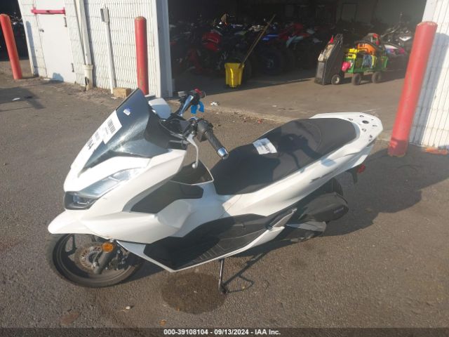 Photo 8 VIN: RLHKF4718NY101132 - HONDA PCX 