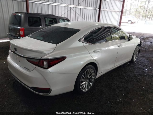 Photo 3 VIN: S8AEA1C19MV010011 - LEXUS ES 300H 