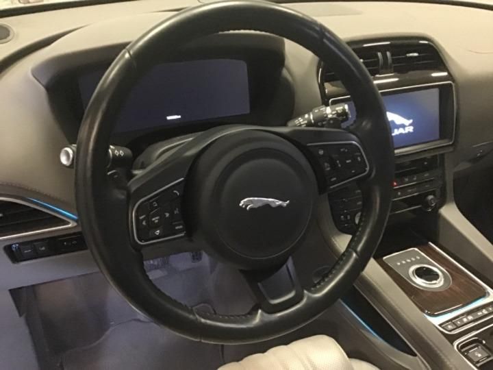 Photo 17 VIN: SADCA2BK0HA045311 - JAGUAR F-PACE SUV 