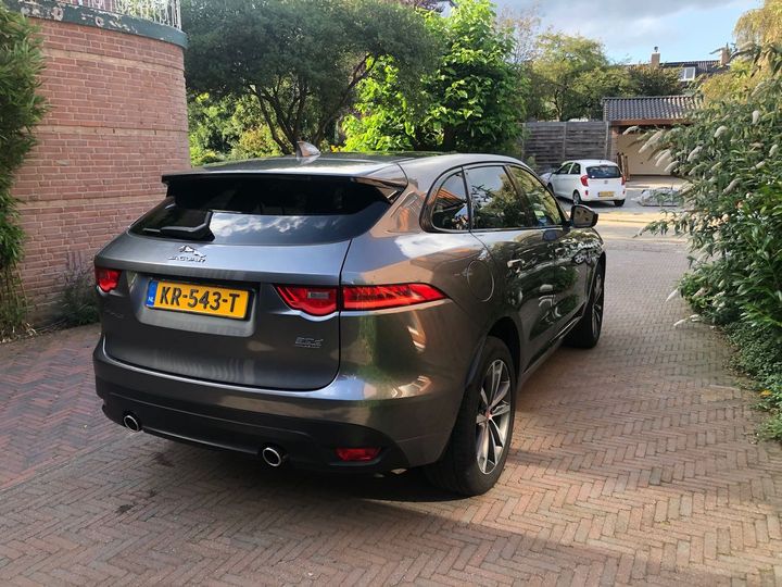 Photo 2 VIN: SADCA2BK9HA089940 - JAGUAR F-PACE 