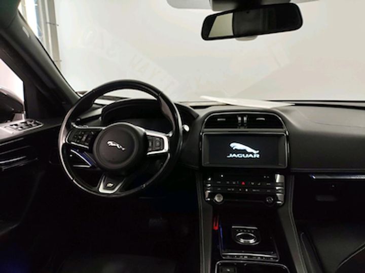 Photo 7 VIN: SADCA2BN0JA322359 - JAGUAR F-PACE DIESEL 