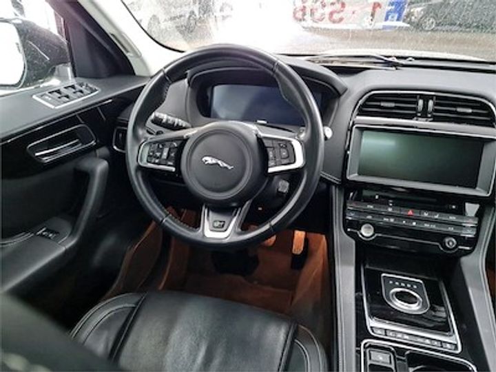 Photo 8 VIN: SADCA2BN1HA895989 - JAGUAR F-PACE DIESEL 