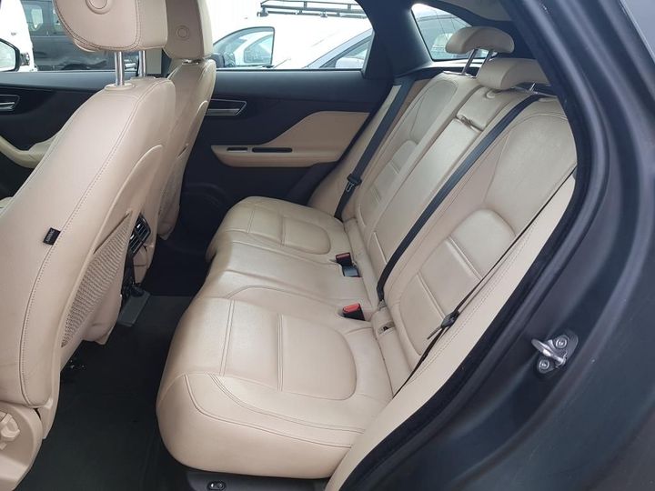 Photo 12 VIN: SADCA2BN3JA323554 - JAGUAR F-PACE 