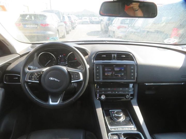 Photo 20 VIN: SADCA2BN5JA322535 - JAGUAR F-PACE 