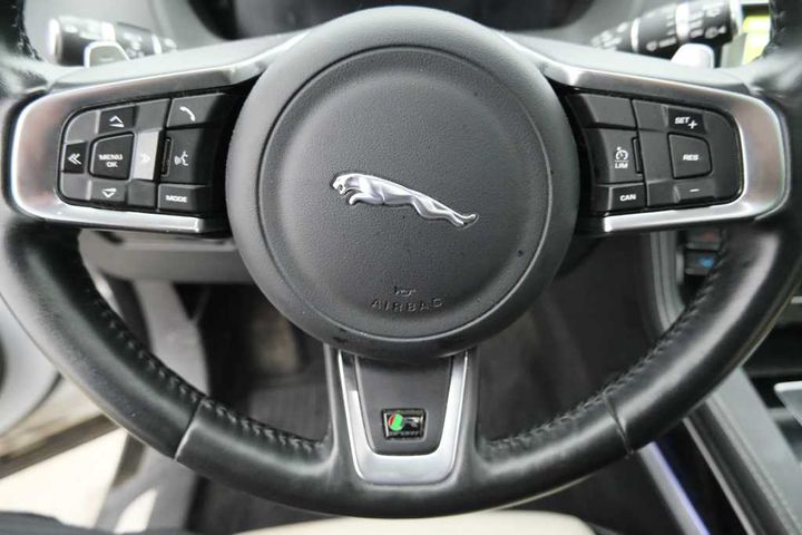 Photo 19 VIN: SADCA2BN6JA275726 - JAGUAR F-PACE 