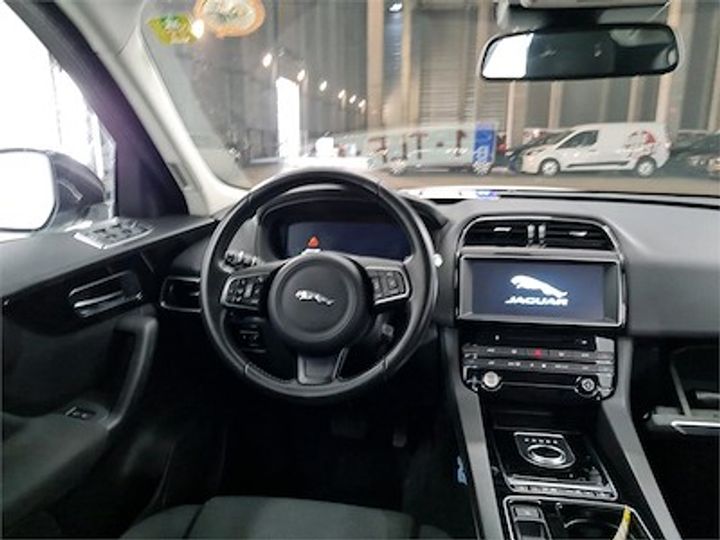 Photo 8 VIN: SADCA2BN6JA284569 - JAGUAR F-PACE DIESEL 