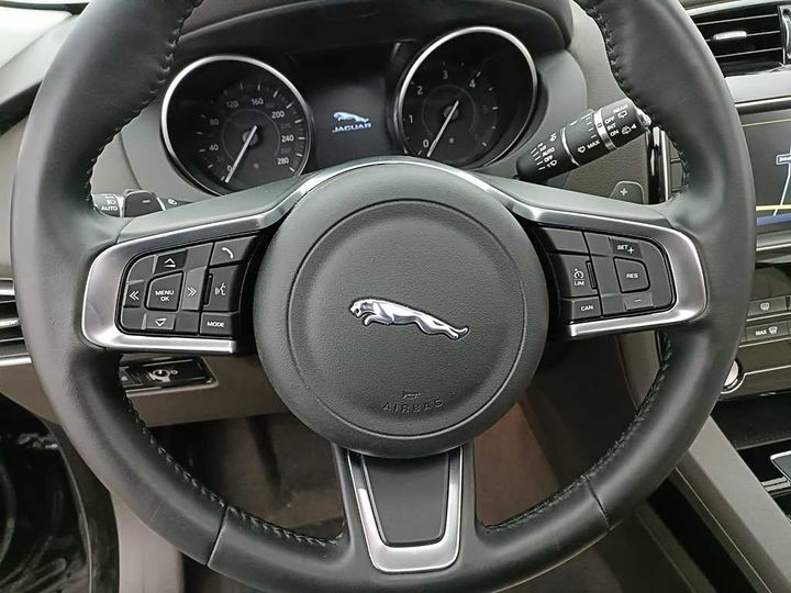 Photo 26 VIN: SADCA2BNXJA238629 - JAGUAR F-PACE 