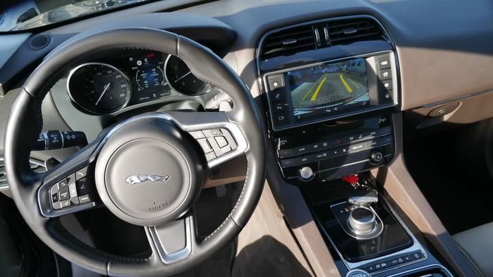 Photo 18 VIN: SADCA2BX6JA285495 - JAGUAR F-PACE SUV 