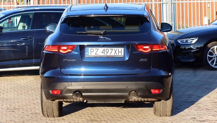 Photo 8 VIN: SADCA2BX6JA285495 - JAGUAR F-PACE SUV 