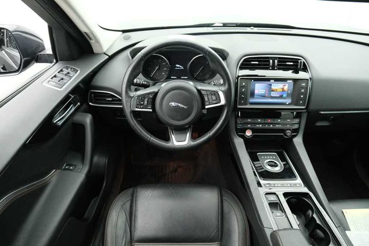 Photo 9 VIN: SADCB2BN8JA264823 - JAGUAR F-PACE 