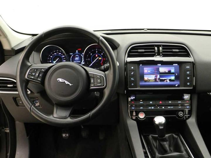 Photo 16 VIN: SADCB2DN8HA082935 - JAGUAR F-PACE 