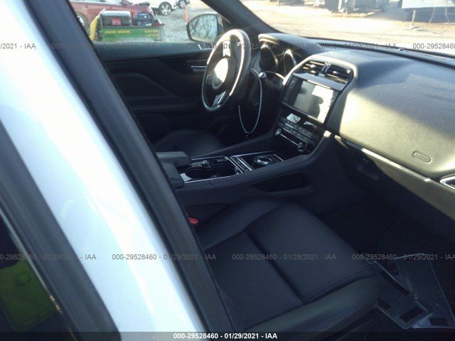 Photo 4 VIN: SADCJ2BV2HA884953 - JAGUAR F-PACE 