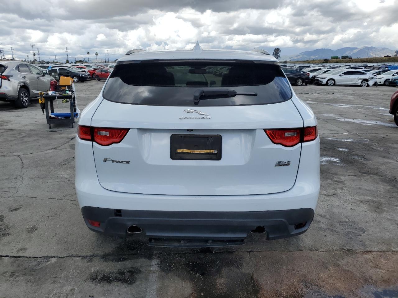 Photo 5 VIN: SADCJ2BVXHA895974 - JAGUAR F-PACE 