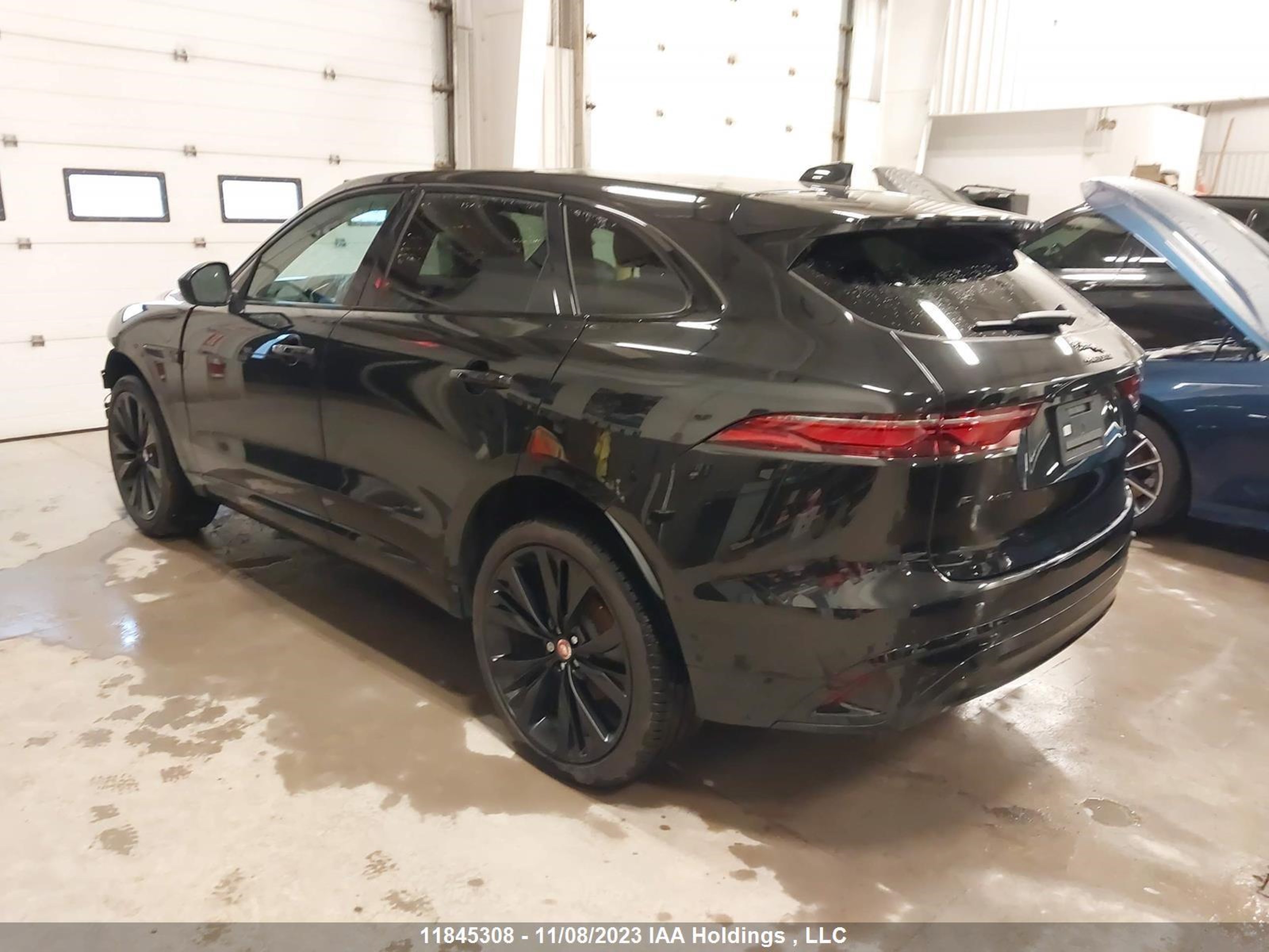 Photo 2 VIN: SADCJ2EX1NA698975 - JAGUAR F-PACE 