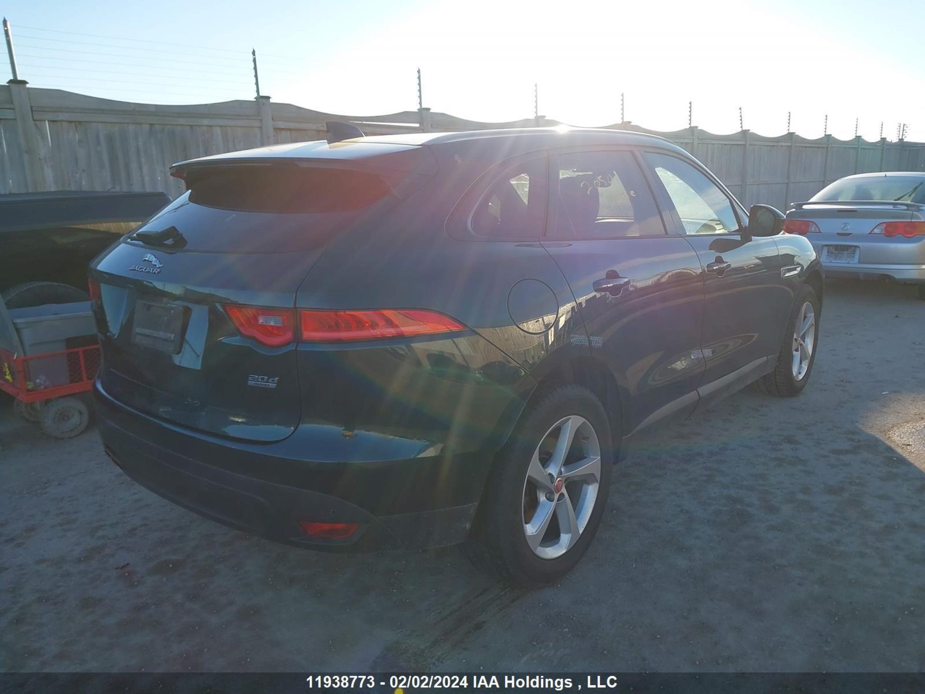 Photo 3 VIN: SADCJ2FN8JA257027 - JAGUAR F-PACE 