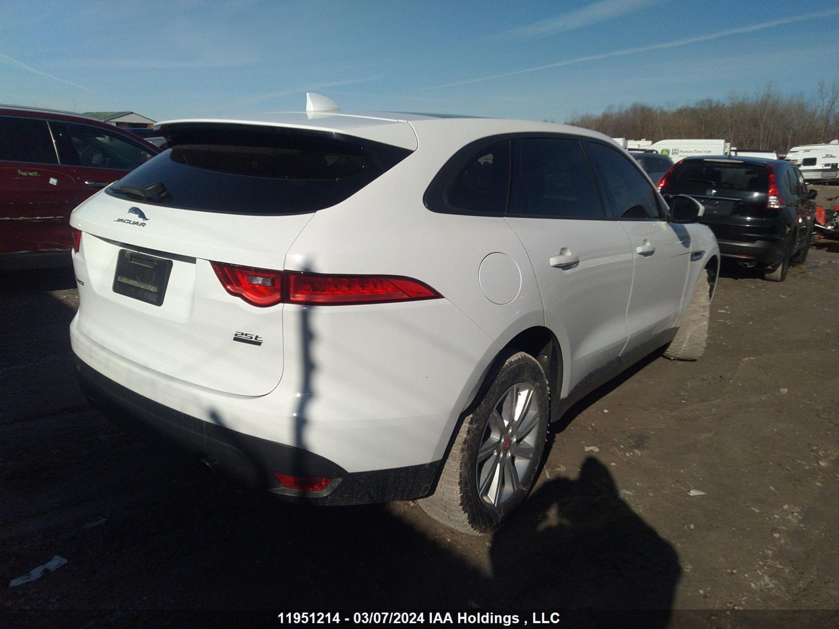 Photo 3 VIN: SADCJ2FX2JA294124 - JAGUAR F-PACE 