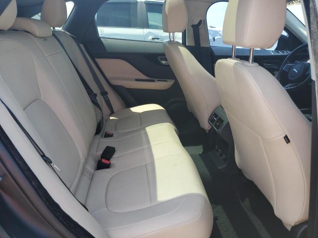 Photo 10 VIN: SADCJ2FX4JA268561 - JAGUAR F-PACE 