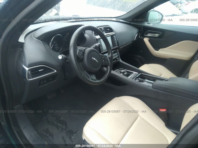 Photo 4 VIN: SADCJ2FX7JA320815 - JAGUAR F-PACE 