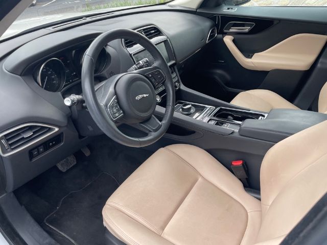 Photo 9 VIN: SADCJ2FX7LA623676 - JAGUAR F-PACE 