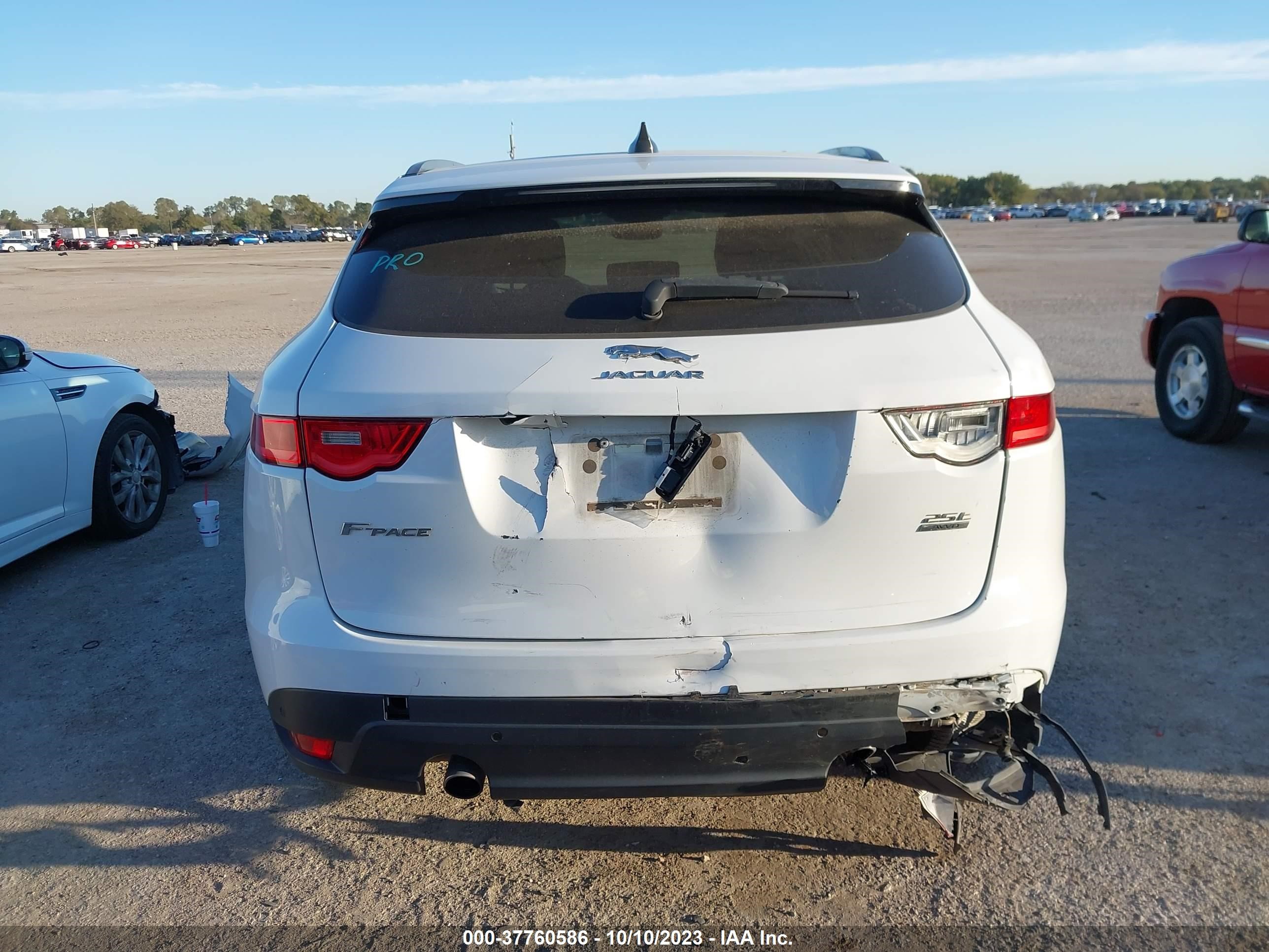 Photo 15 VIN: SADCJ2FX9LA626319 - JAGUAR F-PACE 