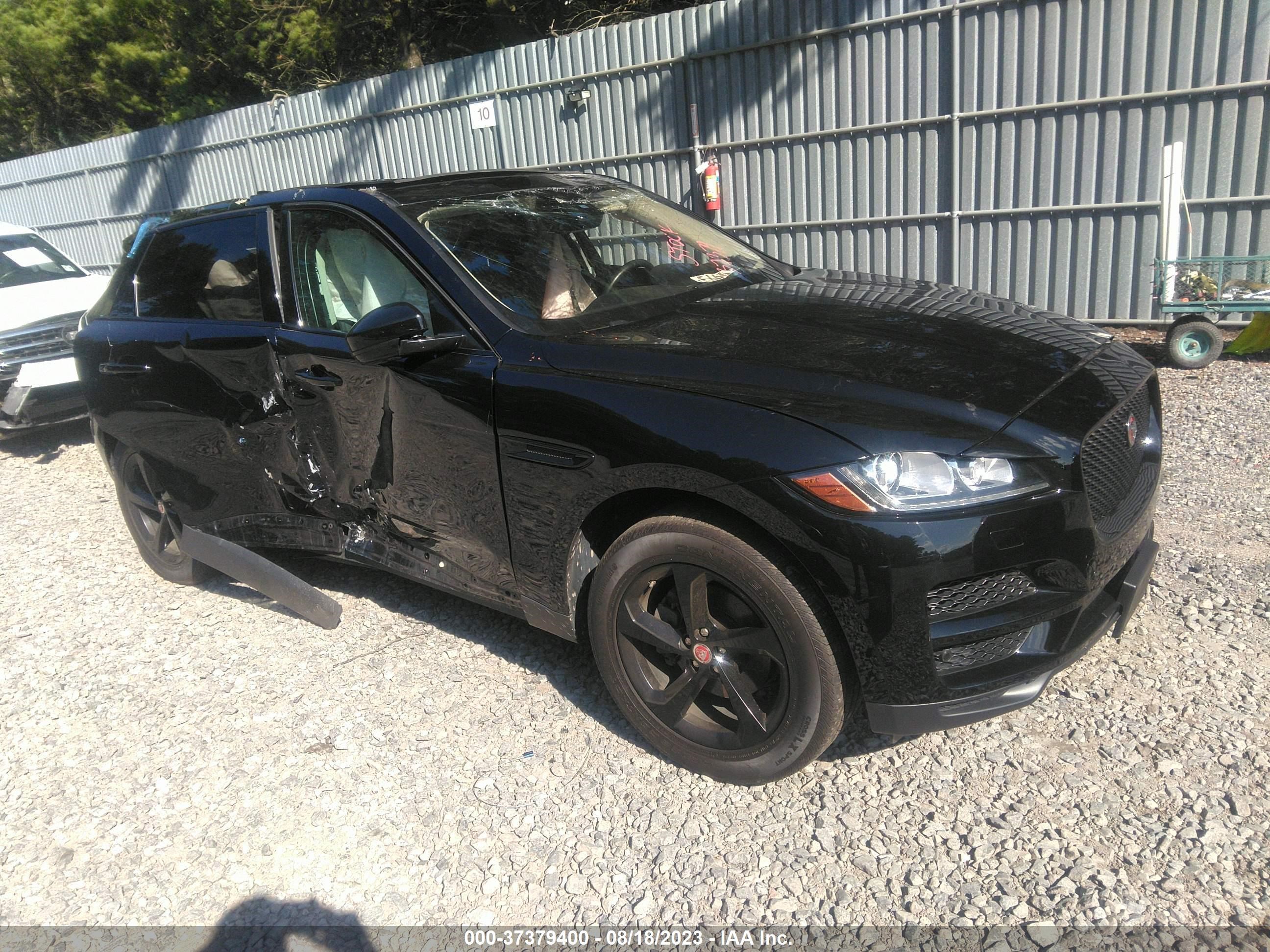 Photo 0 VIN: SADCJ2FX9LA656629 - JAGUAR F-PACE 