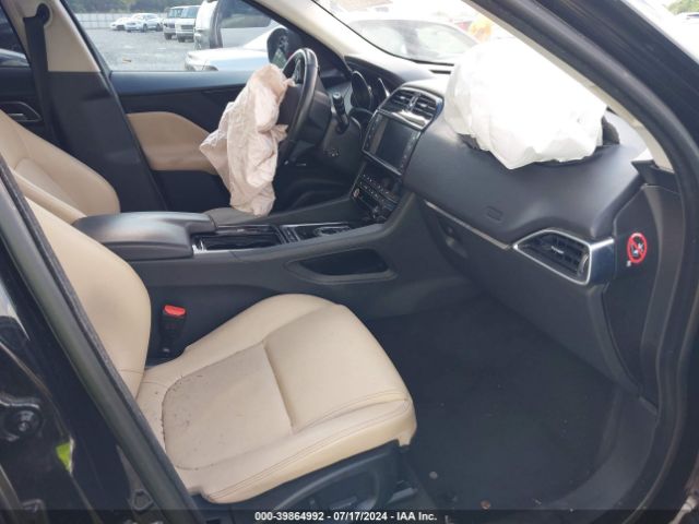 Photo 4 VIN: SADCJ2FXXJA320646 - JAGUAR F-PACE 