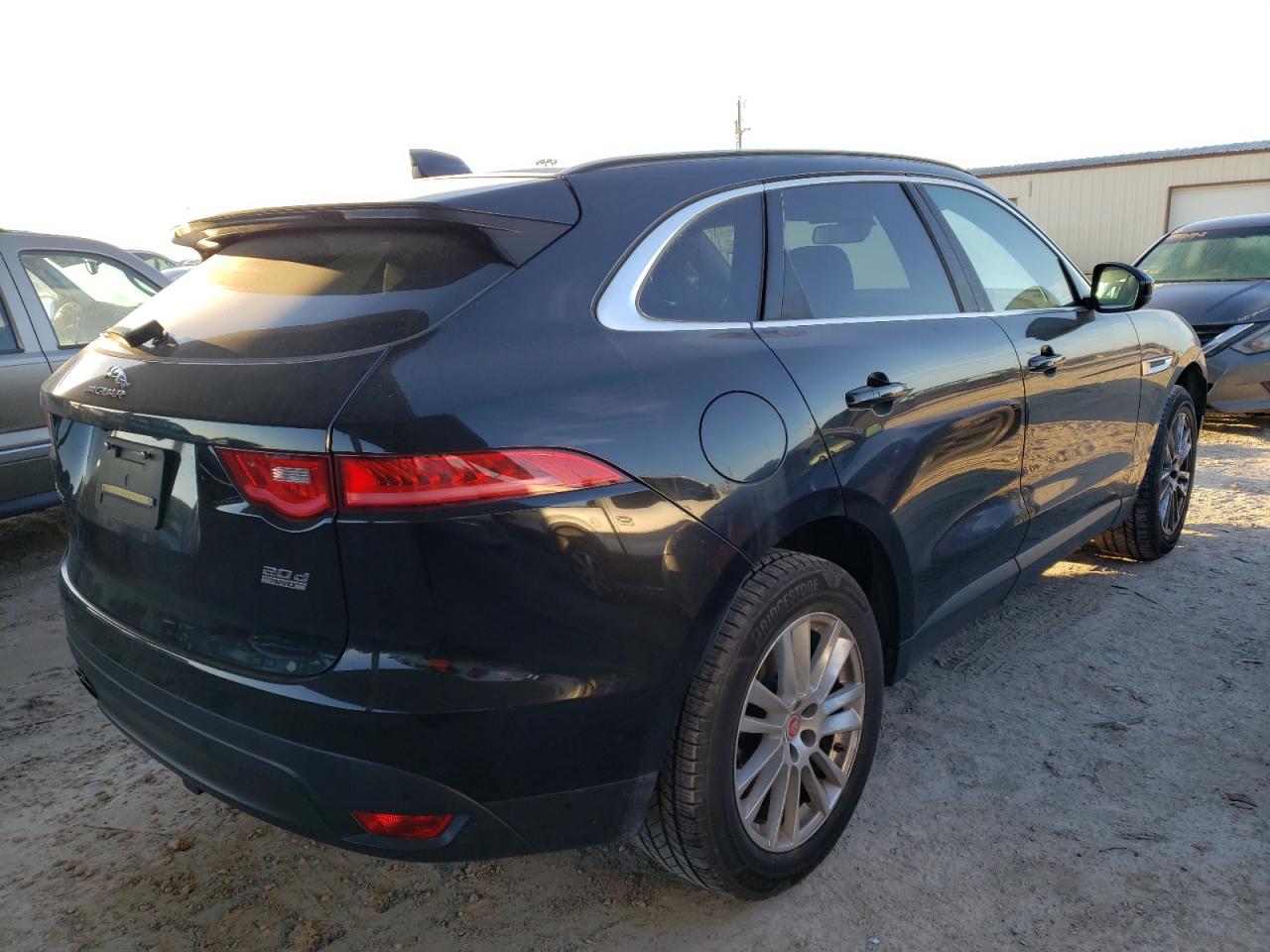 Photo 2 VIN: SADCK2BN3HA088936 - JAGUAR F-PACE 