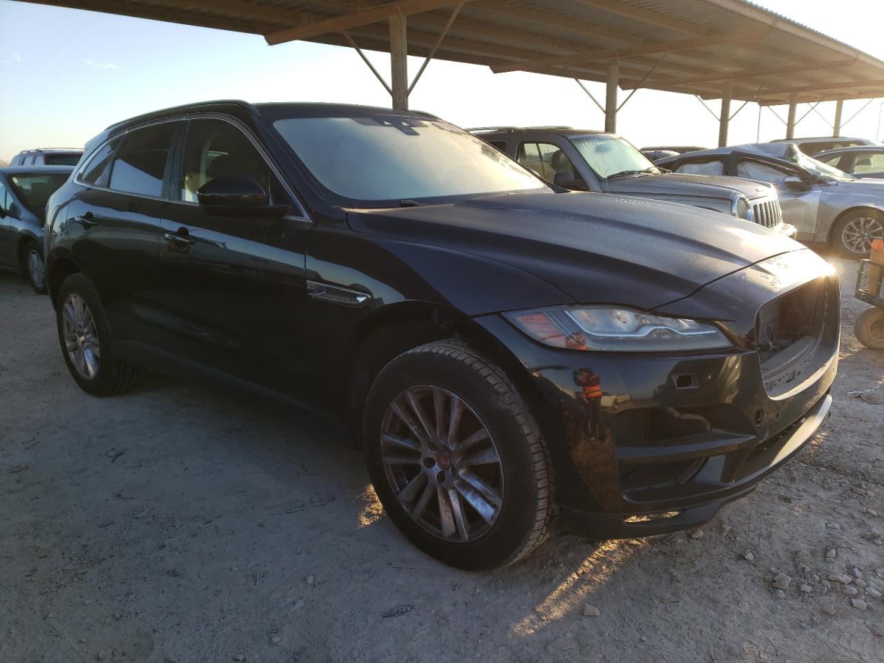 Photo 3 VIN: SADCK2BN3HA088936 - JAGUAR F-PACE 