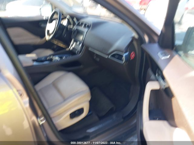 Photo 4 VIN: SADCK2BV2HA060206 - JAGUAR F-PACE 